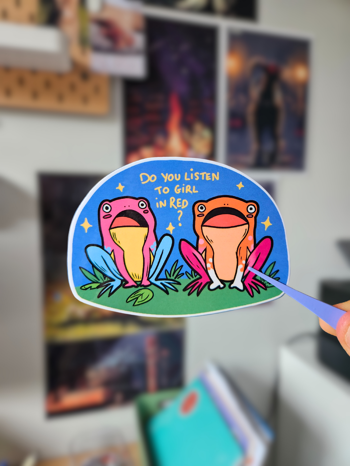 Sticker "do you listen to Girl in Red ?"