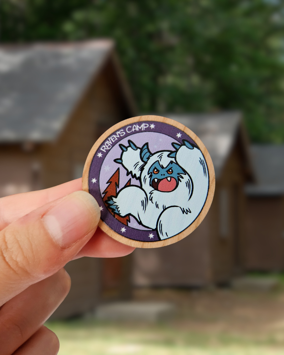 Pin's Yéti Raven's Camp